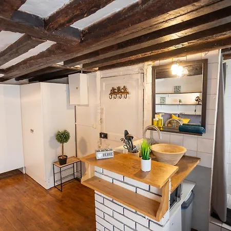 Apartment Studio Cosy Romantique En Plein Coeur De